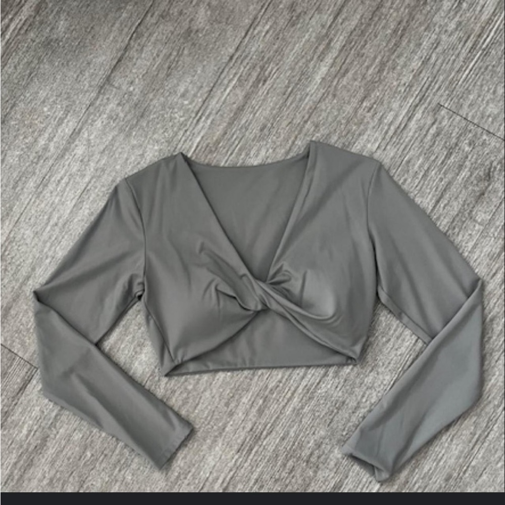 Long sleeve top